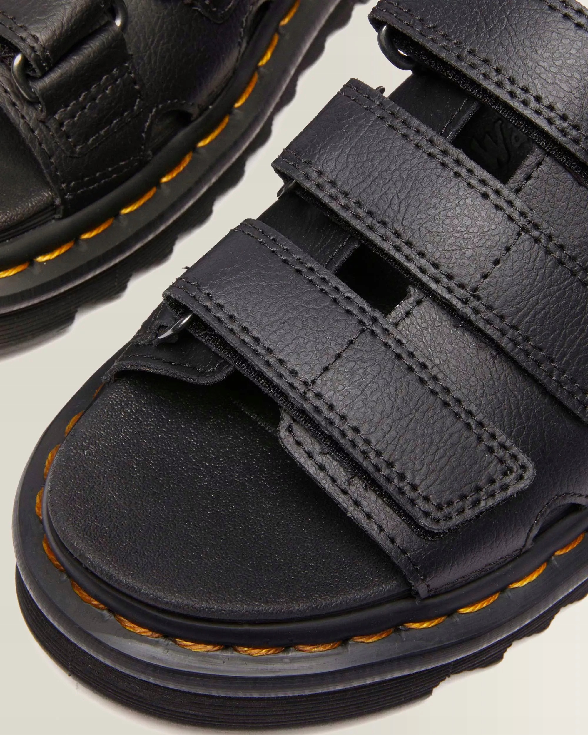 Dr. Martens Raine Slide Athena Sandały Klapki Skórzane Czarne 39 - obrazek 2
