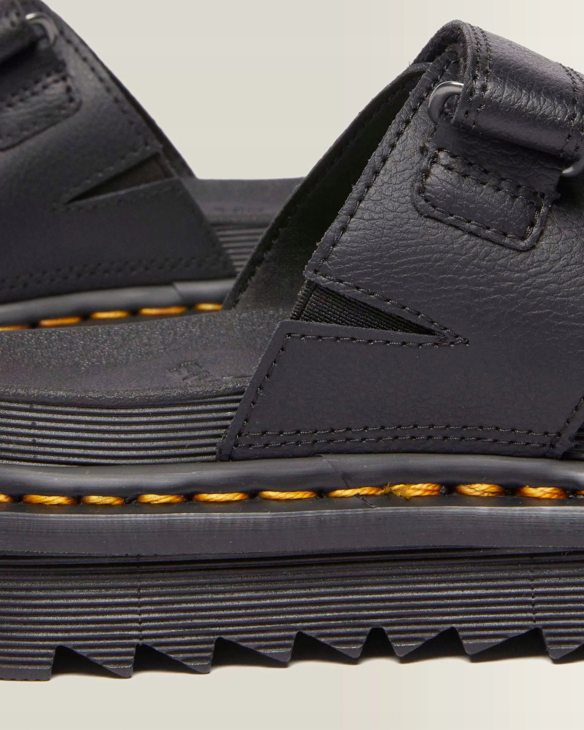 Dr. Martens Raine Slide Athena Sandały Klapki Skórzane Czarne 39 - obrazek 7