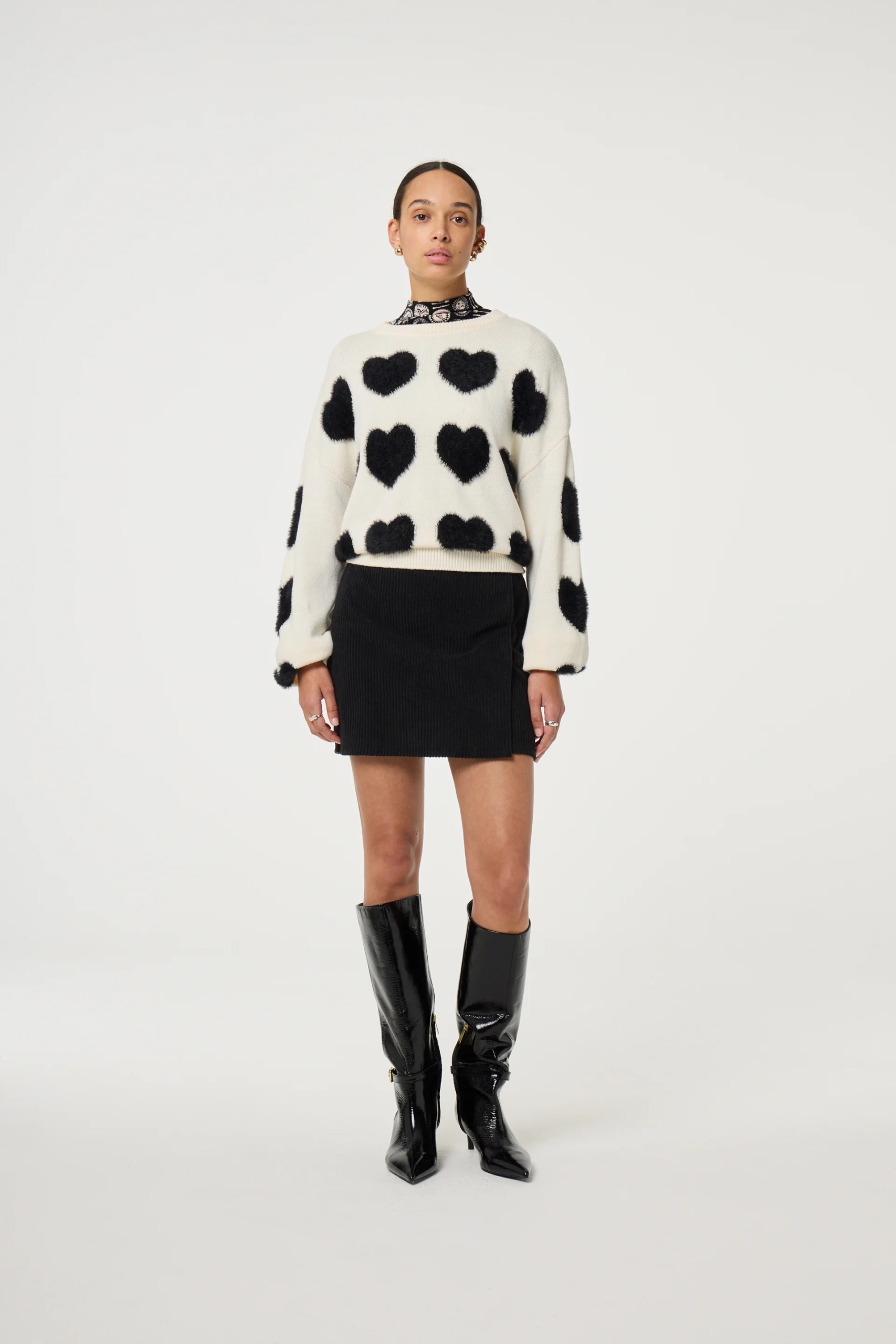 Sweter w serduszka Fabienne Chapot Roz L - obrazek 4